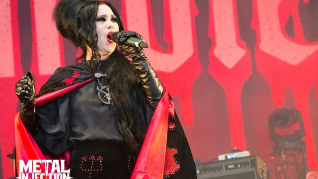 TWIN TEMPLE Talks Merch Cuts, Making Money As A Band In 2024 & GLENN DANZIG Being A Nice Dude