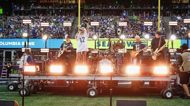 Soundgarden release official footage of Seattle halftime show