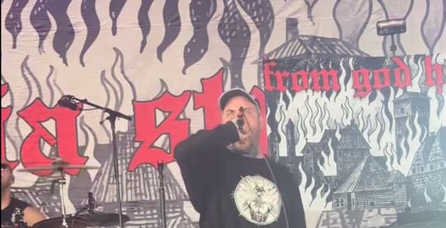 Fan Footage: Frankie Palmeri (Emmure) joins The Acacia Strain during Louder Than Life set