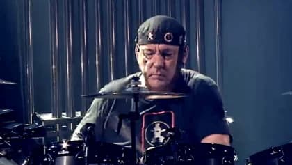 RUSH Members And Fans Raise $1 Million For NEIL PEART Memorial In St. Catharines, Ontario, Canada