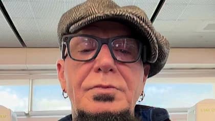 MUDVAYNE's CHAD GRAY On His Vocal Injury: 'I'm F***ing Scared To Death'