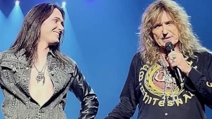 DINO JELUSICK Explains How 'Serious E-Mail From DAVID COVERDALE's Lawyer' Put An End To WHITESNAKE EXPERIENCE Project