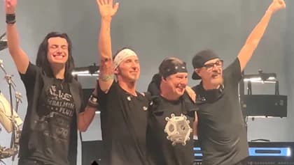 Watch: New GODSMACK Touring Lineup, Including Drummer MIKE MANGINI, Performs In Syracuse During 2026 Tour