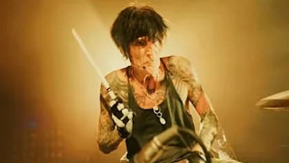 MÖTLEY CRÜE's TOMMY LEE To Make His First Convention Appearance At 2026 'Son Of Monsterpalooza' In Burbank