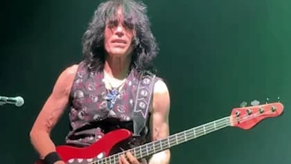 RUDY SARZO Is Working On New Solo Music: 'I Really Wanted To Go Back To My Roots Of Music That I Grew Up Playing And Loving'
