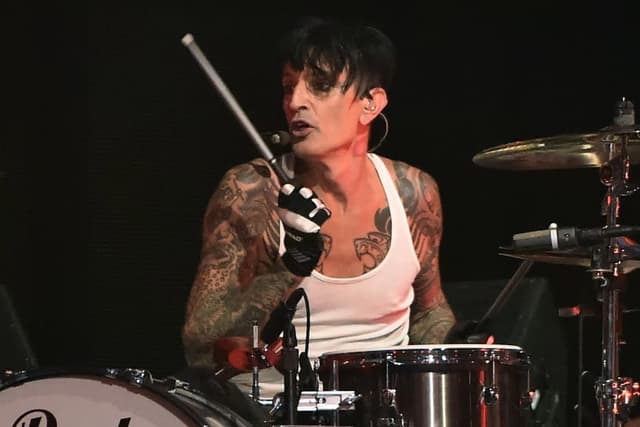 The Big Secret Tommy Lee Kept From People in School
