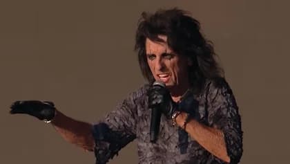 ALICE COOPER Announces New York City Book Tour For October 2026