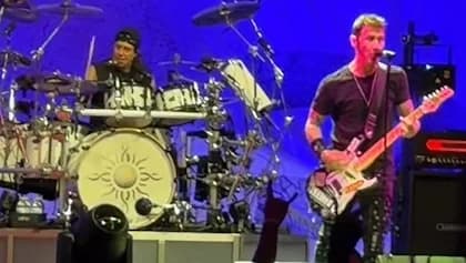 GODSMACK Recruits Ex-DREAM THEATER Drummer MIKE MANGINI Following Departure Of WADE MURFF