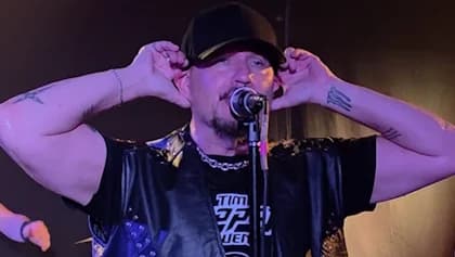 TIM 'RIPPER' OWENS Admits He Has Been Having 'Some Vocal Issues' As Of Late: 'As A Singer, That Happens'