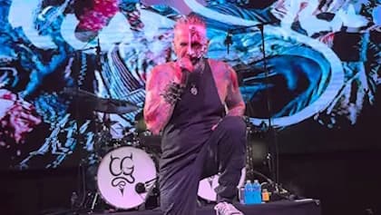 MUDVAYNE's CHAD GRAY Cancels Solo Shows After 'Dealing With Some Deep Vocal Issues'