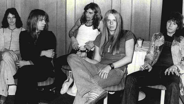 We dared to choose the 10 best Yes songs of the 70s. Dare you disagree?