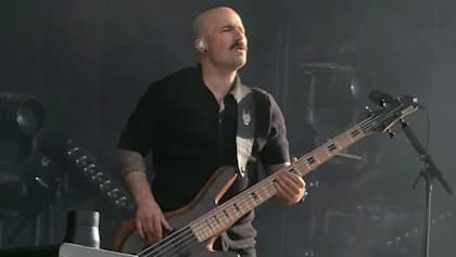 TRIVIUM's PAOLO GREGOLETTO On New Drummer ALEX RÜDINGER: 'He's A Machine'