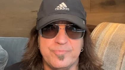 STRYPER's MICHAEL SWEET Offers Update On His Thyroid Cancer Battle: 'Nothing Has Spread To My Lymph Nodes'