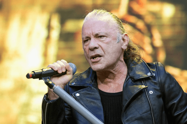 IRON MAIDEN’ın Paris Konserinde Teknik Arıza! Elektrikler Kesildi