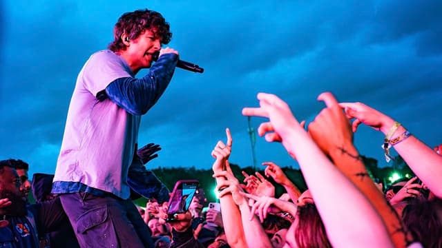"Thank you for always making this feel like home." Turnstile strengthen and expand their UK Love Connection at feel-good All Points East show