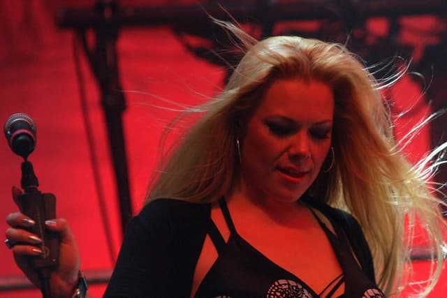 Symphonic Metal Singer Amanda Somerville Diagnosed With Tumor