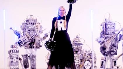ROB ZOMBIE's Wife SHERI MOON ZOMBIE Releases Debut Single And Music Video, 'I Love My Robot'