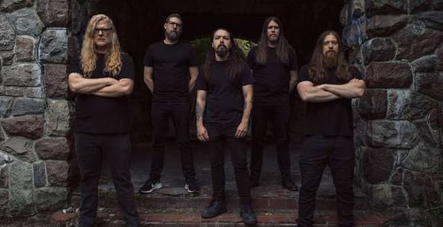 Mother Of Graves present second new single, "The Silent Weight Of Stars", off impending new LP