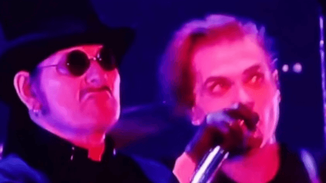 WATCH: KING DIAMOND Joins MY CHEMICAL ROMANCE's Final 'Black Parade' Show to Knight Band, Sing "Mama"