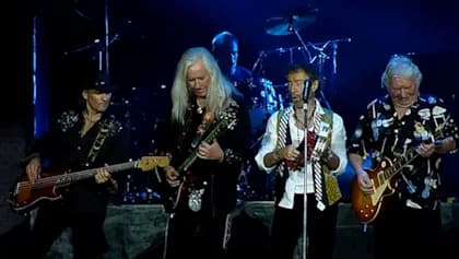 BAD COMPANY's Final Performance With MICK RALPHS To Be Released As 'Live In London' Album