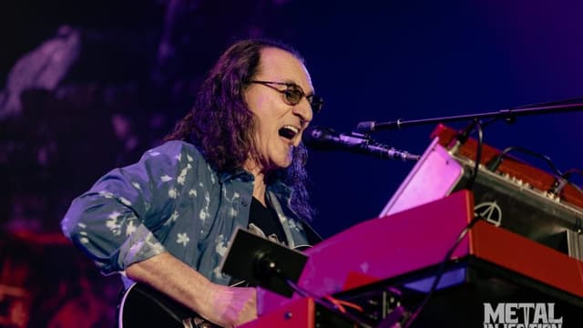 Fly By Night: GEDDY LEE Talks Feeling NEIL PEART's Presence in "Spooky" Bird Encounter