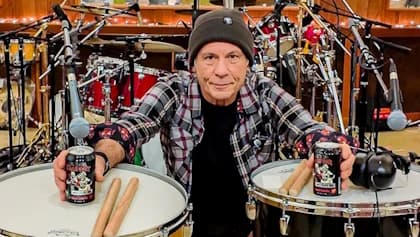 IRON MAIDEN's 'Eddie's Dive Bar' Pre-Show Events Are Coming To The U.S.
