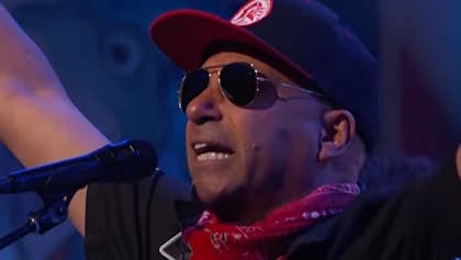 Watch: TOM MORELLO Performs 'Soldier In The Army Of Love' On 'Jimmy Kimmel Live!'
