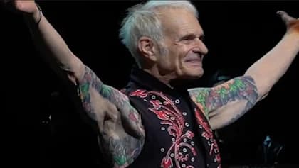 DAVID LEE ROTH Cancels Remaining Summer 2026 Tour Dates; SAMMY HAGAR Reacts