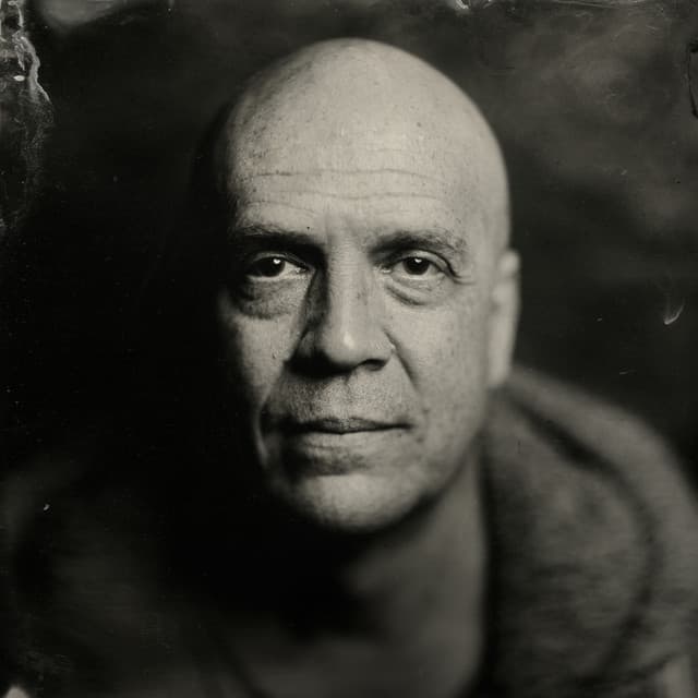 Konserlere uzunca bir süre ara vereceğini açıklayan Devin Townsend, finansal olarak çok zora girdiği için bu planından kısa süre içinde vazgeçmek zorunda kaldığını açıkladı