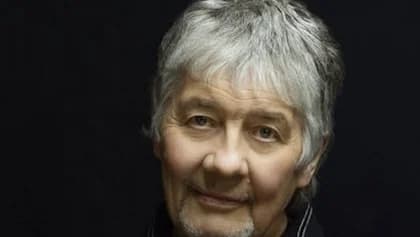 DEEP PURPLE's DON AIREY: Musicians Are 'All Hopeless At Everything. The Only Thing We Can Do Is Play Instruments'