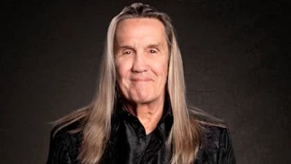 IRON MAIDEN's Longtime Drummer NICKO MCBRAIN Announces 'Hello Boys And Girls!' 2026 European Spoken-Word Tour