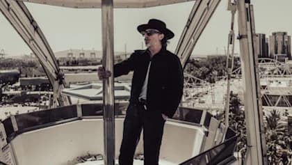 RIVAL SONS Guitarist SCOTT HOLIDAY Announces Solo Project HOL1D4Y