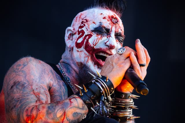 CHAD GRAY announces “30 Years of Madness” fall headline tour