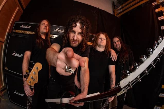 AIRBOURNE Goes To The School Of MUTT LANGE On New Self-Titled Album: 'He's A Sonic Magician'