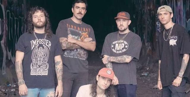 Combust premiere "Ashes" official music video