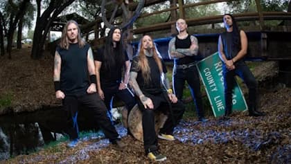 DEVILDRIVER's DEZ FAFARA On Upcoming 'Strike And Kill' Album: 'It's Just Nonstop Bludgeoning'