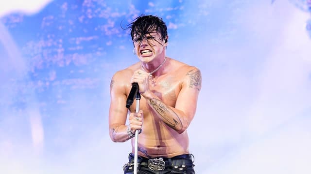 "The amount of hate and disbelief around me from strangers on the internet or bitter musicians really weighs on my heart." Slayer and Anthrax members voice support for Yungblud following "breakdown"