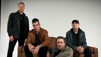 THEORY OF A DEADMAN's TYLER CONNOLLY On Moving Away From Releasing Full-Length Albums: 'Now We Can Actually Put Out Stuff That We Feel Is Our Best Stuff'