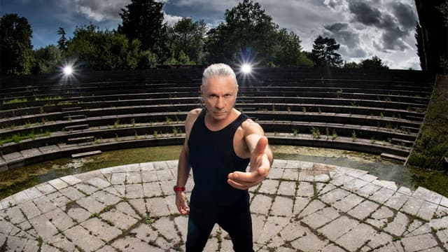 IRON MAIDEN’s BRUCE DICKINSON announces ‘The Mandrake Project: Year Two’ graphic novel