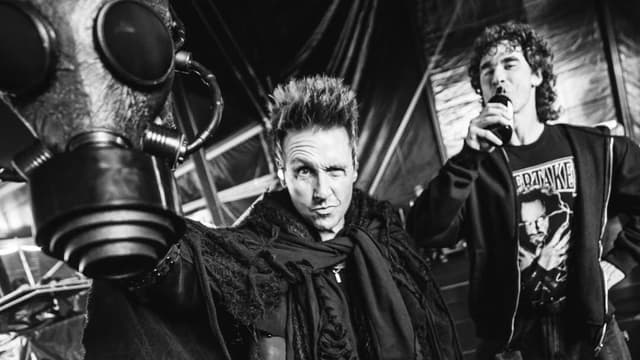 DON BROCO Vocalist ROB DAMIANI Joins PAPA ROACH On Stage At Rock AM Ring