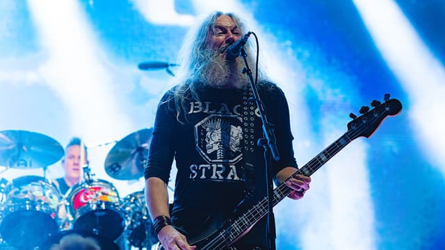 See MASTODON play BRENT HINDS tribute “Your Ghost Again” live for the first time