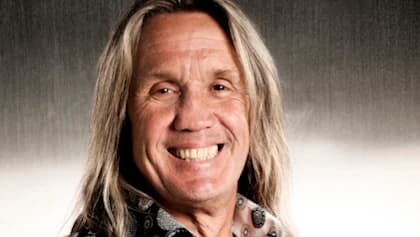 IRON MAIDEN's Longtime Drummer NICKO MCBRAIN Announces Autobiography 'Hello Boys And Girls!'