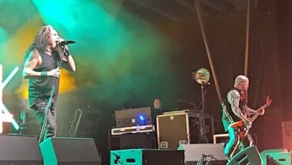 Watch: KERRY KING Returns To Live Stage For First Time In Nine Months