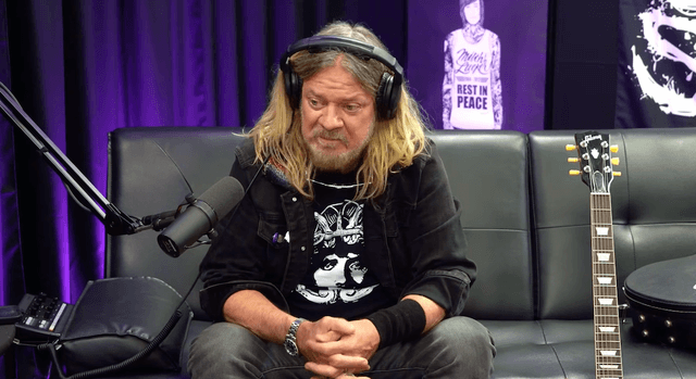PEPPER KEENAN Reveals DAVE GROHL Paid For Late C.O.C. Drummer REED MULLIN's Rehab