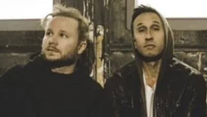 SHINEDOWN's ZACH MYERS On ERIC BASS's Absence From Current Tour: 'It Was Important For Him To Take A Step Back And Take Some Time At Home'