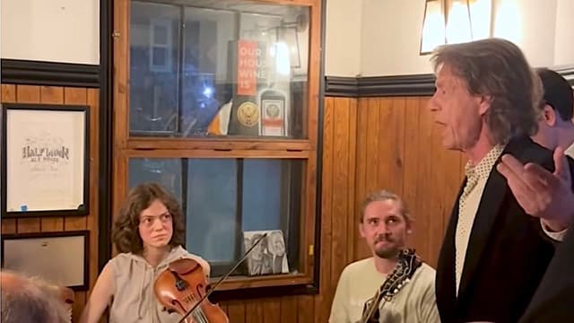 "Almost nobody seemed to realise it was him." Watch Rolling Stones legend Mick Jagger sing a 100-year-old folk song in an English pub