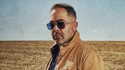 AARON LEWIS To Release 'Patriotic' New Single, 'Give My Country Back', This Friday