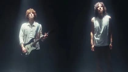 STANLEY SIMMONS, Featuring Sons Of KISS's PAUL STANLEY And GENE SIMMONS, Shares Music Video For New Single 'Cold