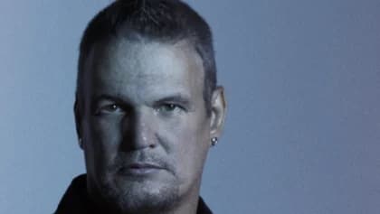 DISTURBED Guitarist DAN DONEGAN Sells Illinois Home For $1.575 Million