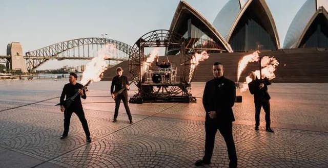 Parkway Drive share trailer for "HOME" live film